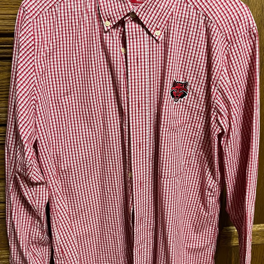 Mens Arkansas State University button down, red & white, Medium, long sleeves